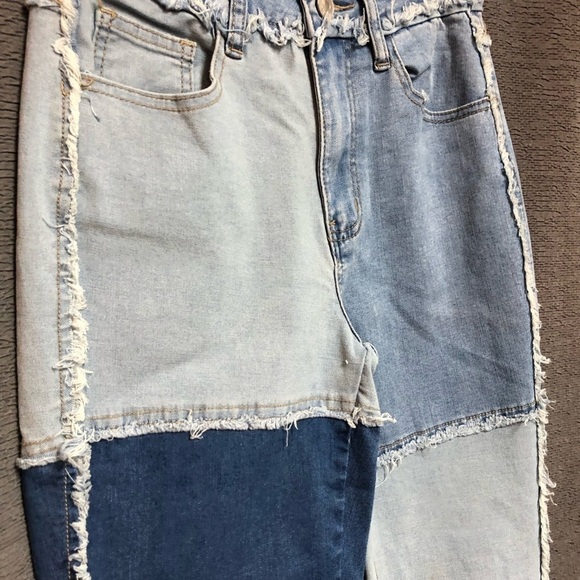 Rue21 size 2 patched blue jeans scrap pieces various colors denim frayed seams - Picture 2 of 10